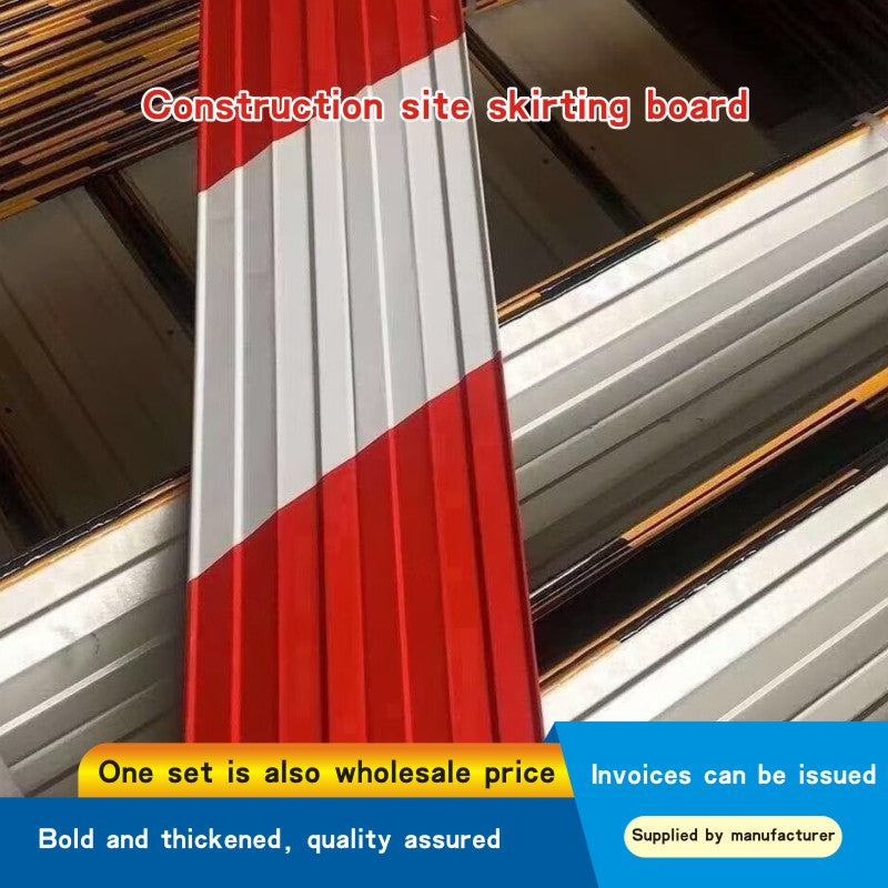 Construction site skirting board